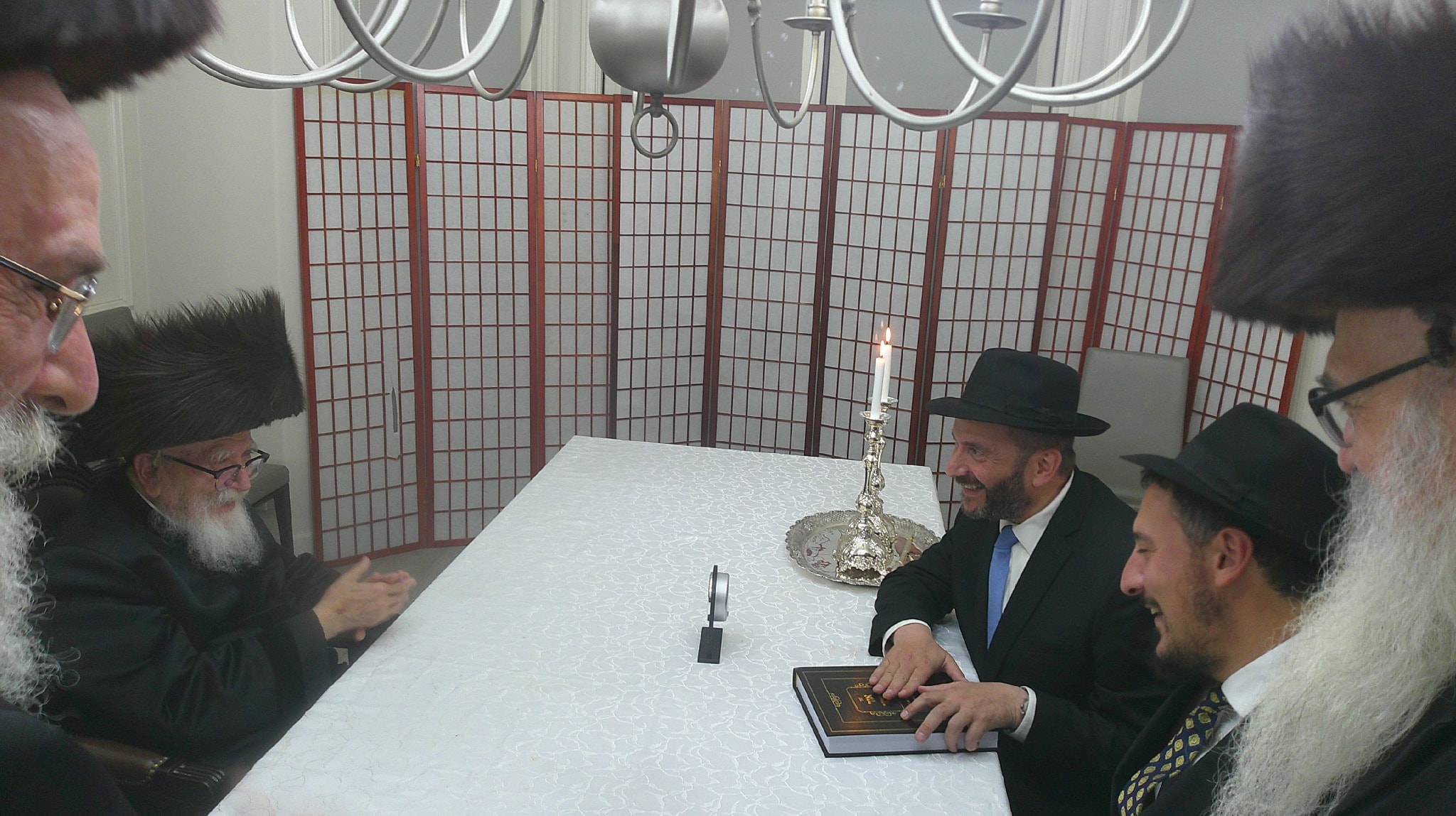 Rabbi Pini Dunner visiting the Skver Rebbe