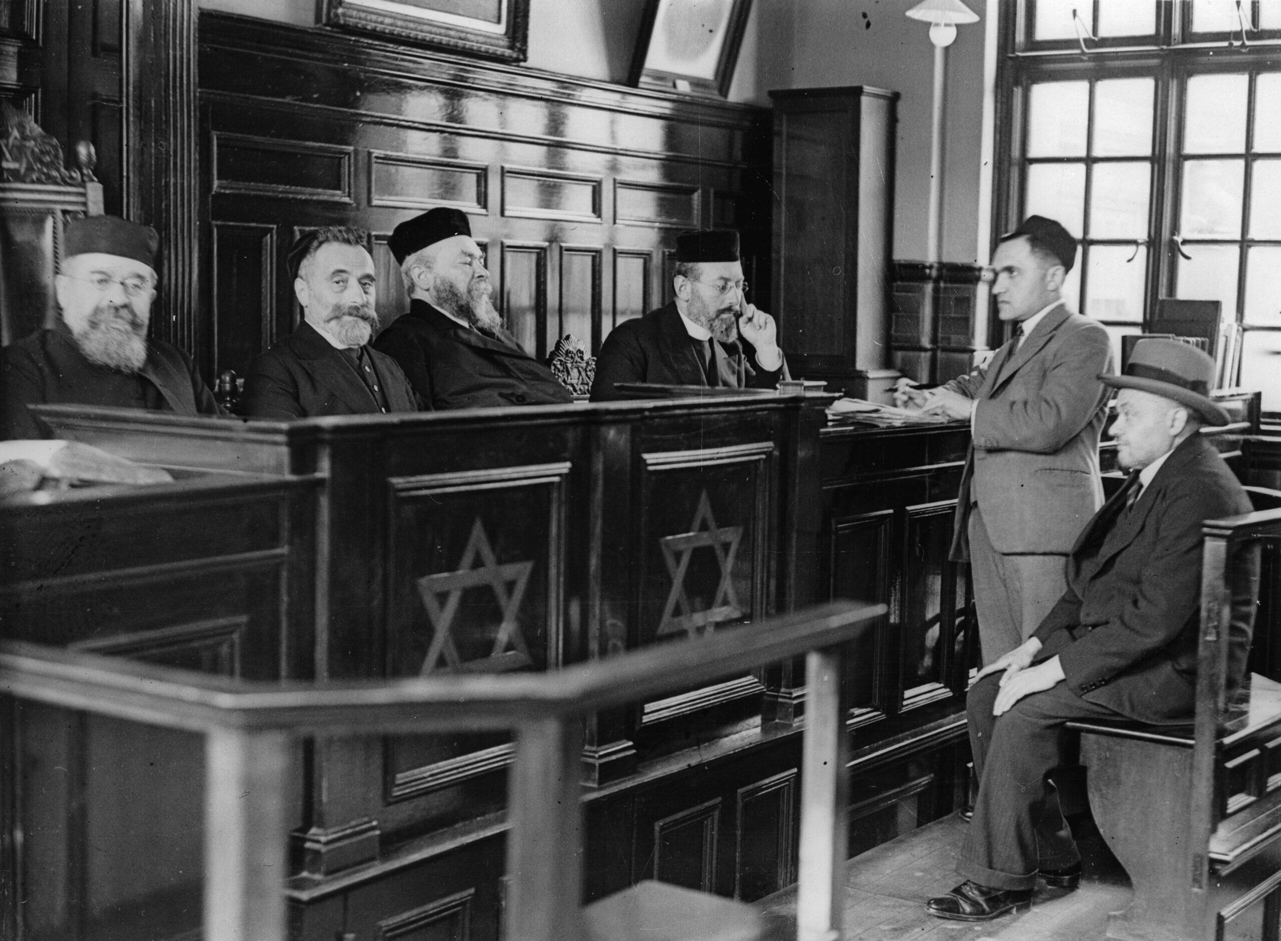 REBEL RABBI OF LONDON - THE EPIC BATTLE AGAINST JOSEPH SHAPOTSHNICK